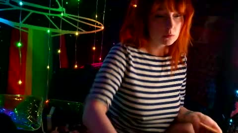 Ellie online show from July 7, 7:23 am