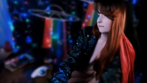 Ellie online show from December 3, 4:31 am