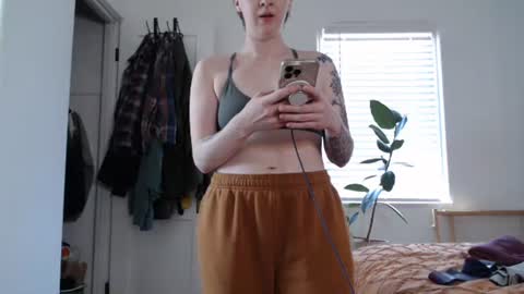 Ellie Rowyn online show from March 6, 8:19 pm