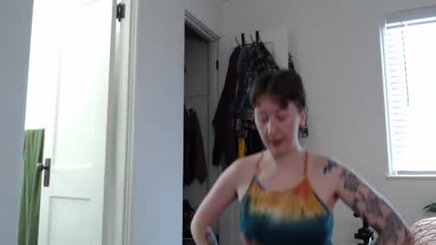 Ellie Rowyn online show from April 30, 11:20 pm