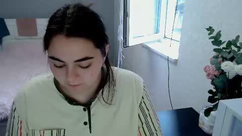 Ellie online show from July 24, 7:49 am