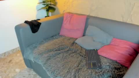 Elloit Colton online show from November 23, 9:57 pm