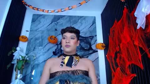 Snapshot of ellis_brown chatting on October 18, 12:59 am Ellis online show from October 18, 12:59 am