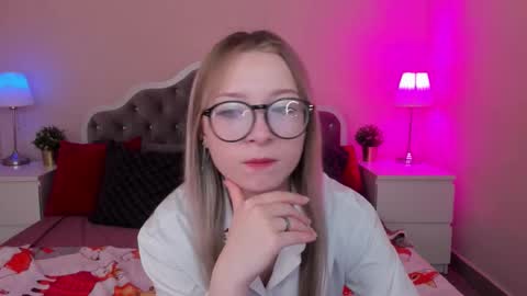 elliup online show from September 24, 10:11 am