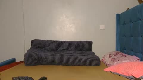 elllanna online show from February 17, 10:14 am