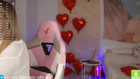 elly_ary online show from February 17, 6:06 pm