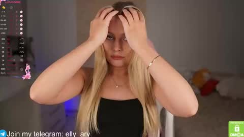 elly_ary online show from October 9, 5:07 pm