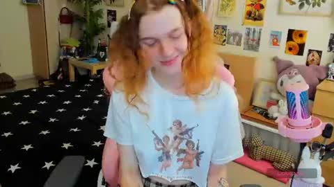 Elly     Fansly  online show from August 4, 4:14 pm