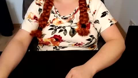 Elly online show from July 27, 6:55 am