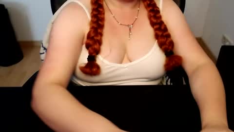 Elly online show from July 9, 7:45 am
