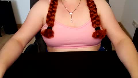 Elly online show from June 19, 1:17 pm