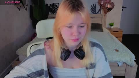 ellya_castro online show from March 18, 12:27 am