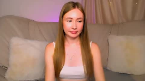  Elly  online show from July 12, 4:59 am