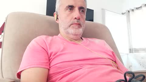 fer online show from December 13, 7:53 pm