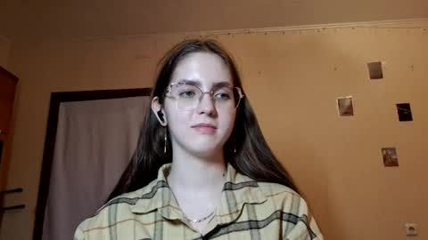 Kate online show from April 29, 3:28 pm