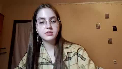 Kate online show from April 29, 5:30 pm