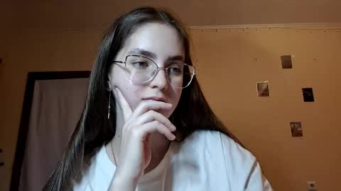 Kate online show from May 1, 3:28 pm