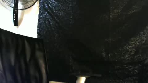 Snapshot of elniga21 chatting on December 25, 3:17 pm EL NIIGGGAA 21 EL NIGGA 21 online show from December 25, 3:17 pm