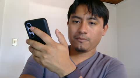 Estoy usando Telegram  online show from July 18, 8:11 pm