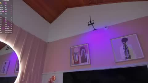 Elodie  online show from July 1, 12:03 pm