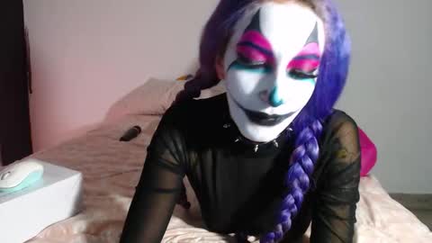 Chelsea  Please help me to reach 100 thumbs up online show from November 9, 7:27 pm