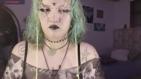 Eloise  . online show from May 6, 4:40 am
