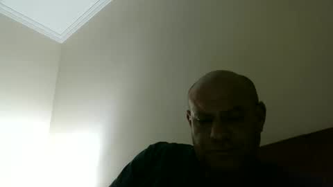 els288715 online show from March 29, 6:04 am