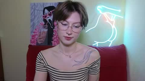elsaangel online show from May 15, 10:01 am