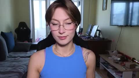 elsaangel online show from March 3, 8:43 am