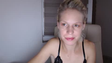elssa_rush online show from September 19, 10:24 pm