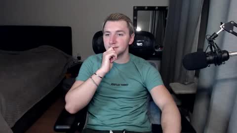 Elvin Vaenight online show from October 22, 2:04 am