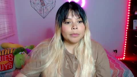 Ely online show from March 3, 11:01 pm