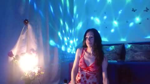 Elisa online show from June 26, 7:08 pm