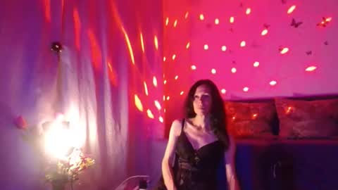 Elisa online show from June 20, 6:58 pm
