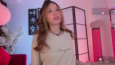 Elysia online show from June 13, 9:14 pm