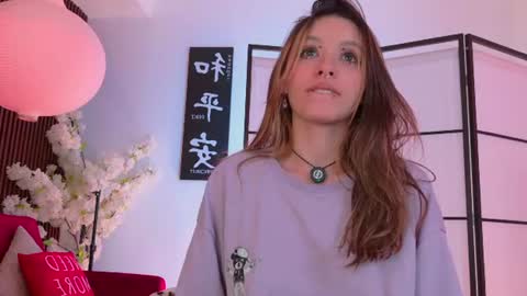 Elysia online show from June 22, 3:25 am