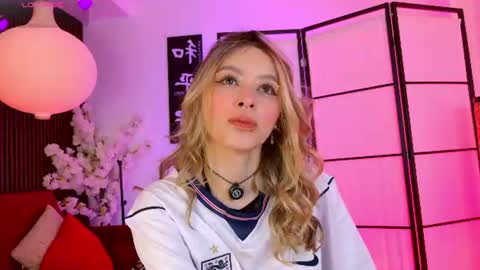 Elysia online show from July 11, 10:24 pm