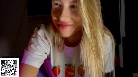 Elysia online show from November 19, 10:19 pm