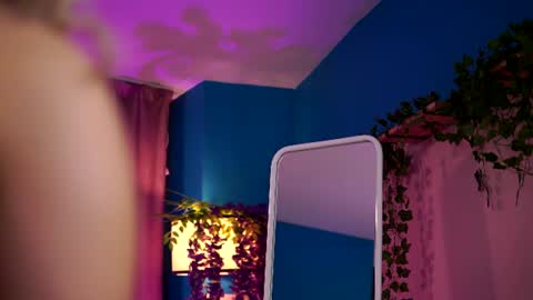 Elyssa online show from June 15, 2:25 am