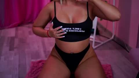 Elyssa online show from July 22, 7:38 pm