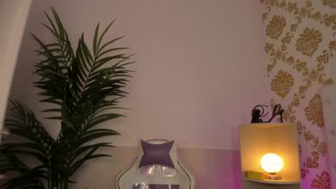 Ema Lambert  online show from July 13, 11:25 am