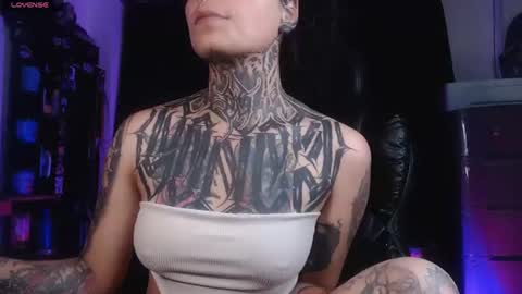 ema_ploxx online show from July 17, 3:08 am
