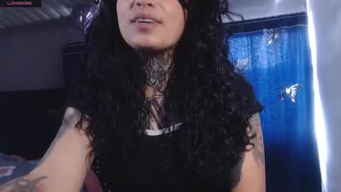 ema_ploxx online show from June 19, 4:24 pm