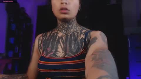 ema_ploxx online show from July 18, 3:19 am
