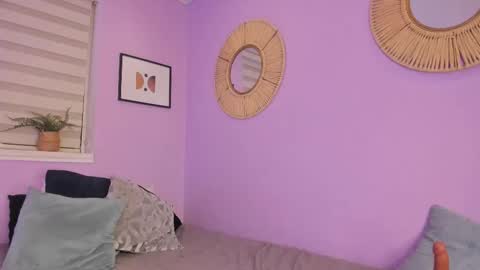 Ema online show from November 24, 10:52 pm