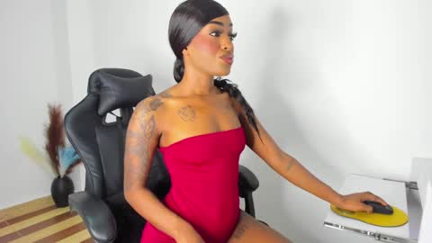 . online show from December 19, 11:07 am