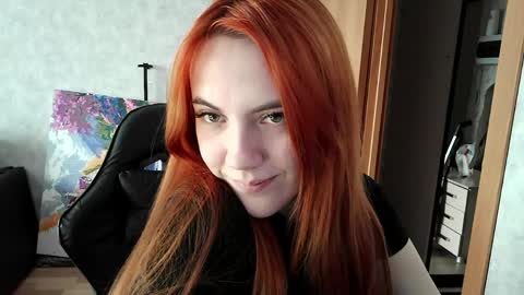 ember__fox online show from March 28, 8:16 am