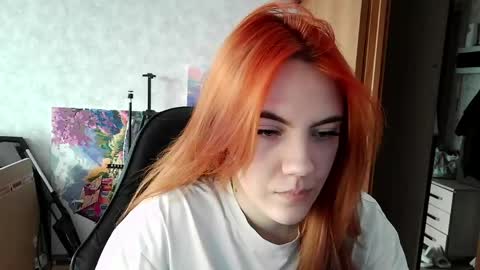 ember__fox online show from March 23, 11:48 am