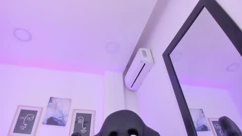emelie_89 online show from February 26, 2:59 pm