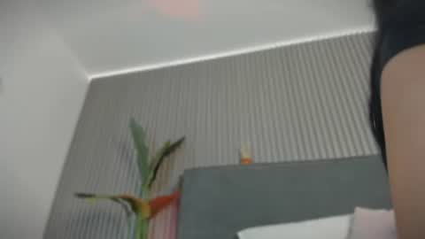emelie_89 online show from July 2, 11:37 am